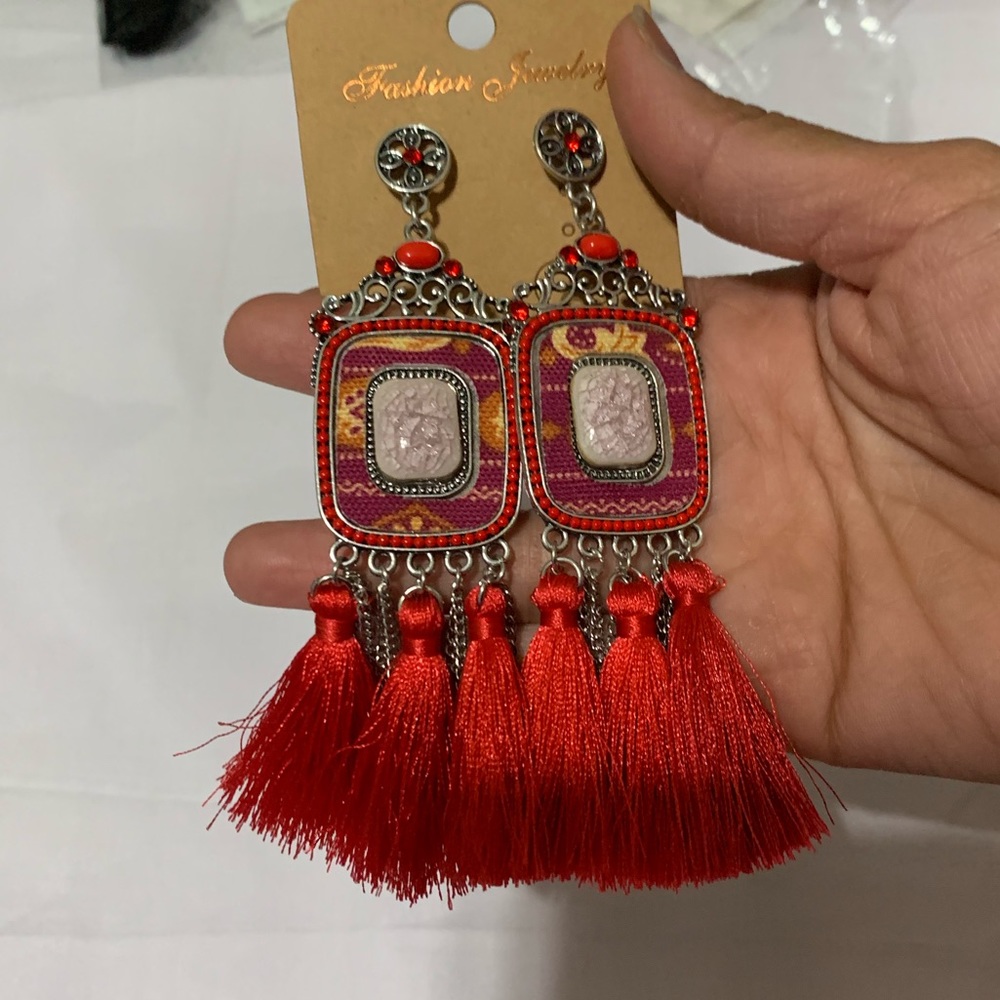 Beautiful Tassel Earring